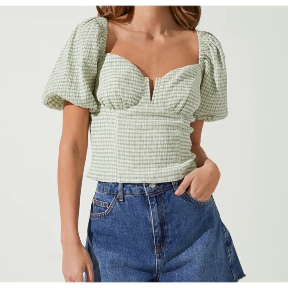 ASTR The Label Daydreamer Women's Puff Sleeve Smocked Top XS.